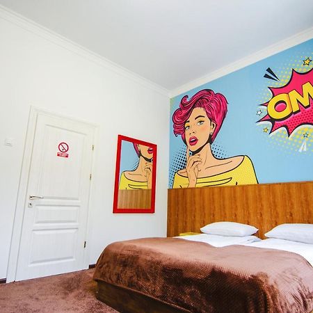 Pop Art Hostel Lviv Exterior foto