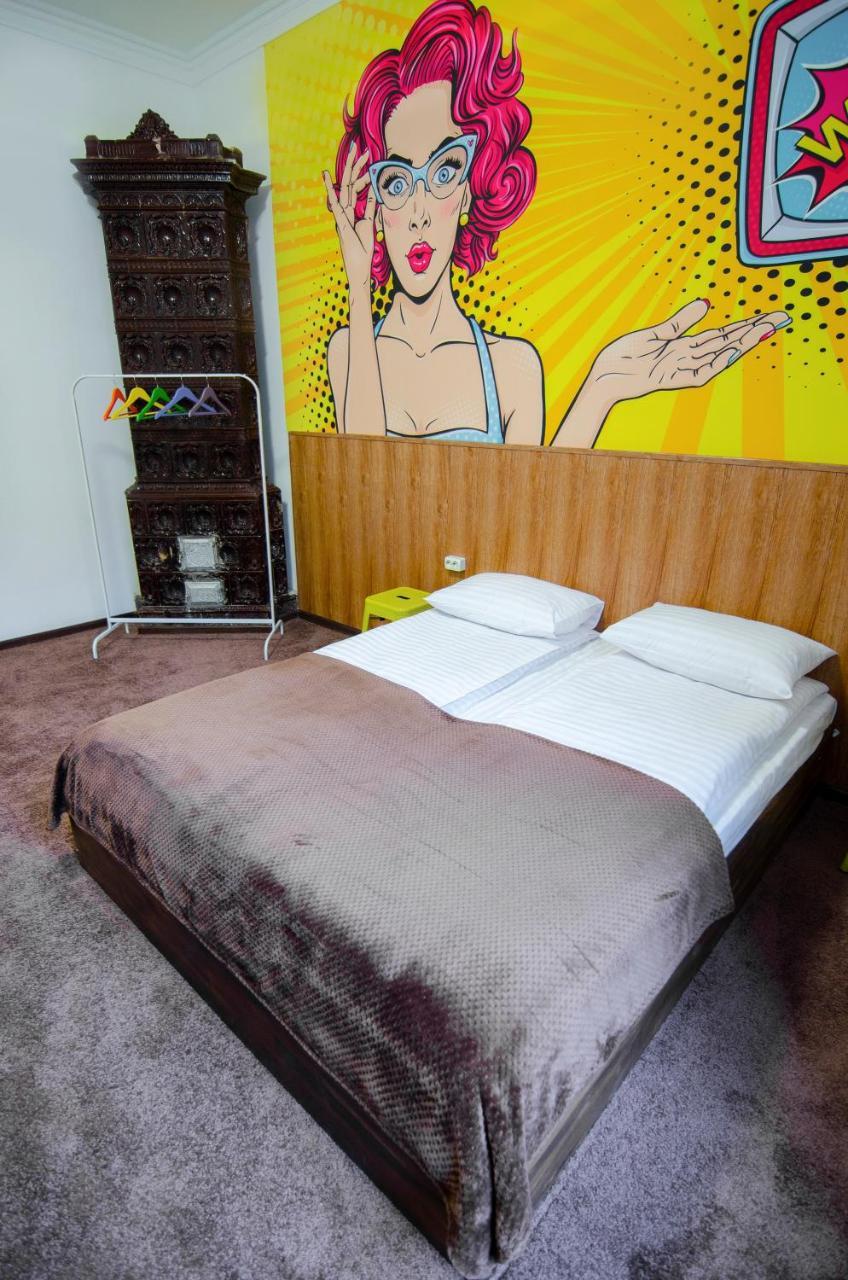 Pop Art Hostel Lviv Exterior foto