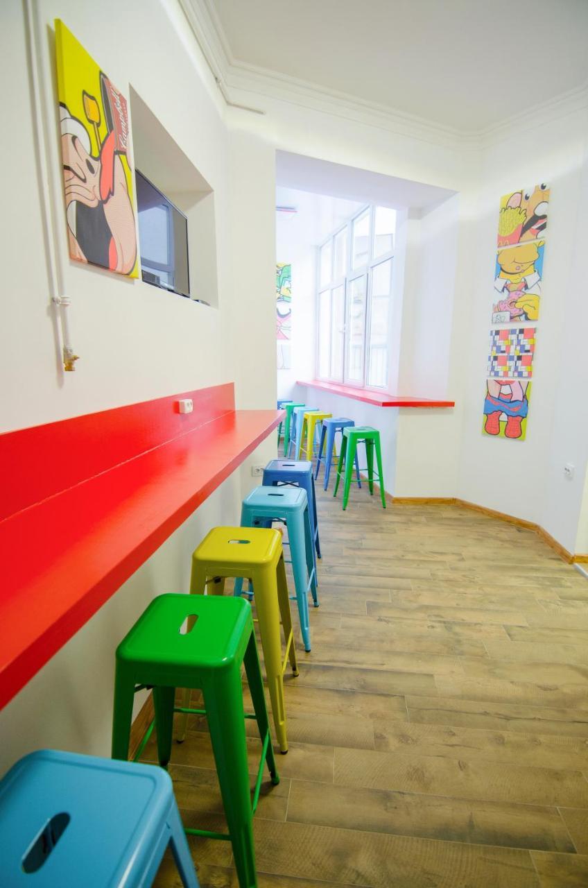 Pop Art Hostel Lviv Exterior foto